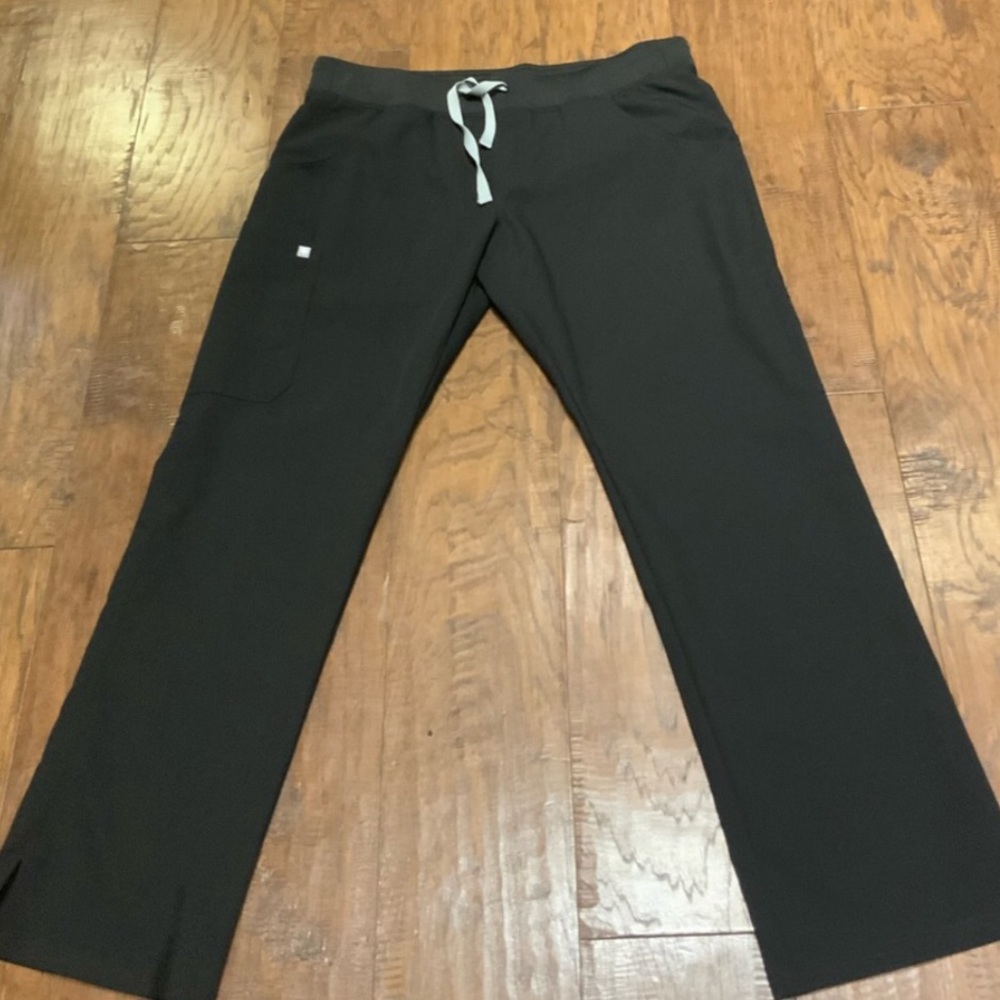 Figs Scrub pants. Black